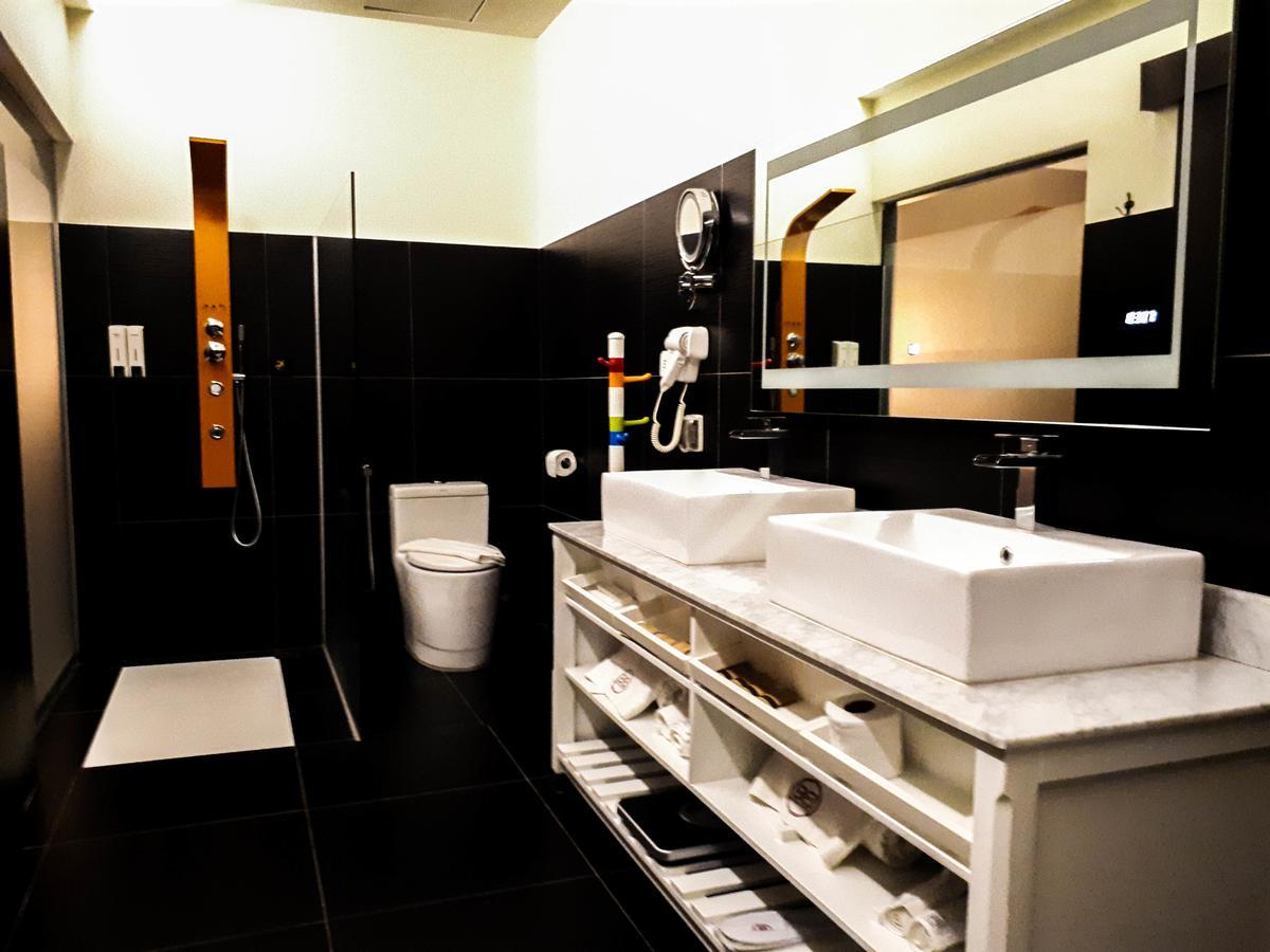 Bei Boutique Hotel Muar Buitenkant foto